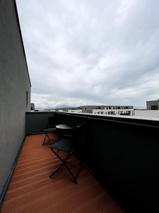 Skylark - Singapore Penthouse With Jacuzzi & Panoramic View Brasov Exterior photo